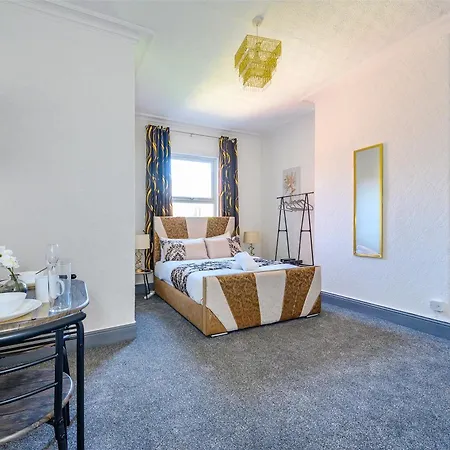 -re7h- For Your Relaxed & Cosy Free Parking Quarto em Acomodações Particulares