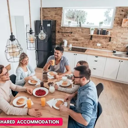 Проживание в семье -re7h- For Your Relaxed & Cosy Free Parking *