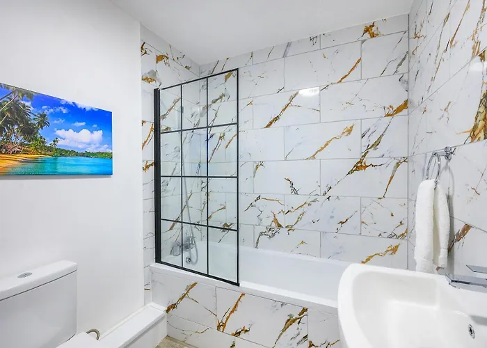 Rum i privatbostad -re7h- For Your Relaxed & Cosy Free Parking *