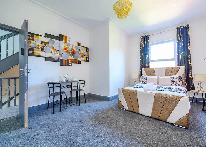 -re7h- For Your Relaxed & Cosy Free Parking * Leeds (West Yorkshire)