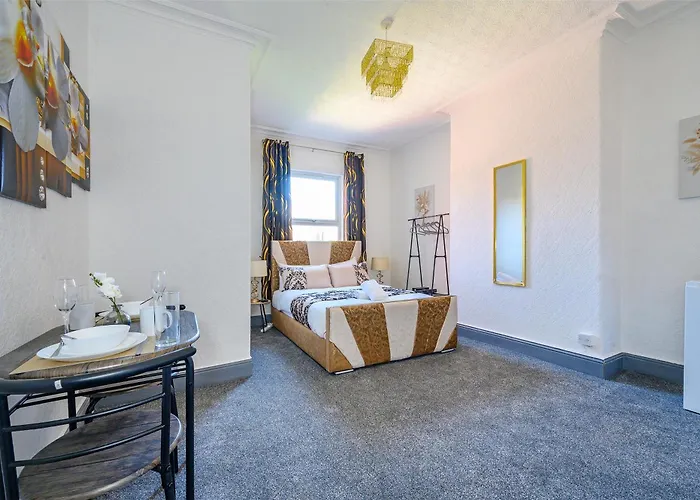 -re7h- For Your Relaxed & Cosy Free Parking Homestay