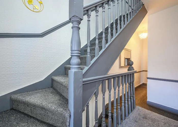 -re7h- For Your Relaxed & Cosy Free Parking